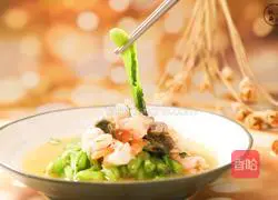 The delicious secret of serving soup, so fresh that you can even drink the soup in one go.Illustration of how to make spinach soup 19