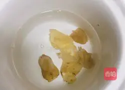 Illustration of how to make fish maw, snow swallow and sea coconut stewed 2