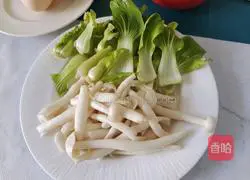 Fresh Vegetable Mushroom Egg Drop Soup Recipe Illustration 3