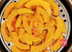 Illustration of how to make colorful pumpkin steamed buns 1