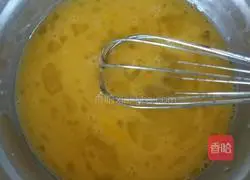 Illustration of how to make homemade egg rolls 5