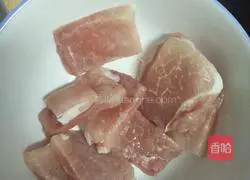 Illustration of Northeastern Pot Bun Pork 1