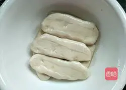 Illustration of Shanxi trousers belt stretching noodles home recipe 3