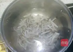 Crab meat, mushroom and egg soup recipe 3