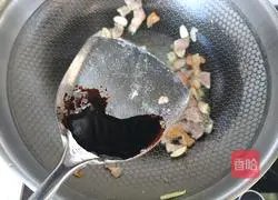 Illustration of how to make stewed potatoes, beans and noodles 7