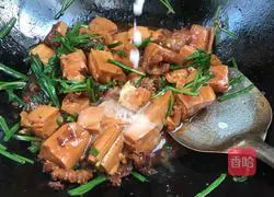 Illustration of how to cook tofu with leeks 13