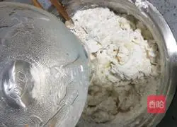 Illustration of how to make homemade fried dough sticks 3