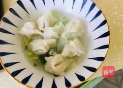Illustration of how to make small wontons in clear soup 5