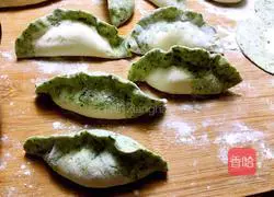 Illustration of how to make spinach steamed dumplings 16