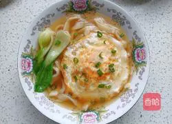 Illustration of how to make fried egg noodle soup 9