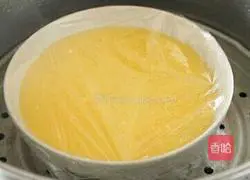 Illustration of how to make egg custard 3