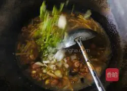 Hot and sour intestine soup recipe 8