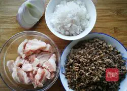 Illustration of how to make fried bamboo shoot buns 2