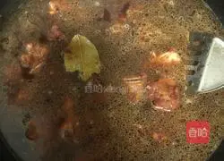 Illustration of how to cook ribs and corn and beans stewed 5