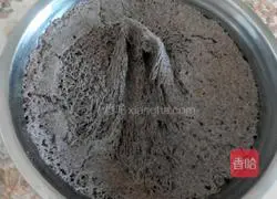 Illustration of how to make black rice noodles steamed buns 5