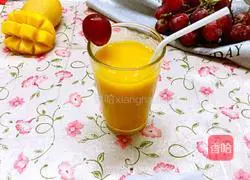 Illustration of how to make mango juice 3