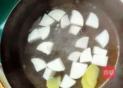 Illustration of how to make mutton and radish soup 6