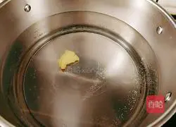 Illustration of making mushroom, corn and beef bone soup 5