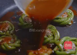 Illustration of a simple recipe for stuffing petanol beans with meat 9