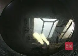 Illustration of how to make pork bone soup 1