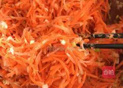 Illustration of how to make carrot cake 4