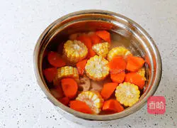 Lotus root, corn, carrot and ribs soup Practice illustration 8