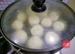 Illustration of making double bean buns 16