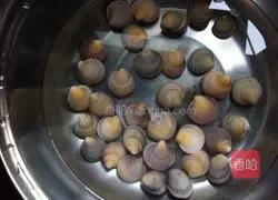 Illustration of how to make spicy fried clams 2