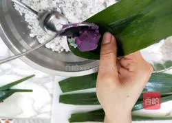 Illustration of how to make crystal rice dumplings 6