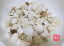 Illustration of how to make stir-fried pork with king oyster mushroom 1