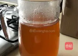 Illustration of how to make sour plum soup 3