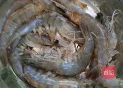 Illustration of how to make shrimp pasta 1