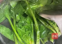 Spinach and egg Illustration of how to make soup 1