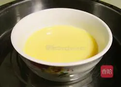 Illustration of how to make sea cucumber and egg custard 5