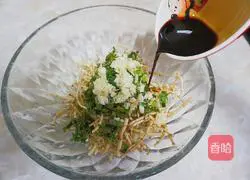 [Illustration of how to make cold folded ear root] 4