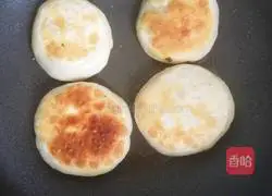 Leek Pie Recipe Illustration 9