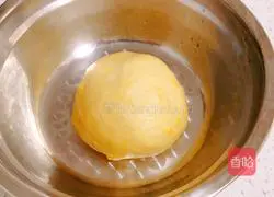 Illustration of how to make pumpkin rolls 6