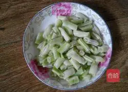 Illustration of how to make Henan braised noodles 1