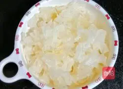 Illustration of Tremella, Snow Pear and Lily Rice Paste 3