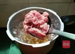 Scallion and oyster meat noodle soup Practice illustration 5