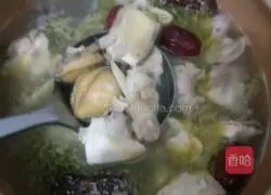 Illustration of how to make abalone chicken soup 6