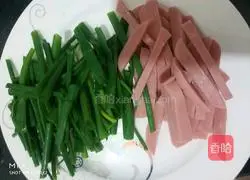 Illustration of how to make noodles with scallion oil 3