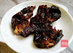 Illustration of how to make red date cheese yogurt 3