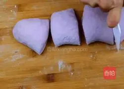 Illustration of how to make purple pot helmet 2