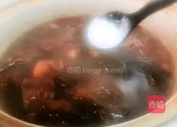 Illustration of how to make cuttlefish soup on the first day of the first lunar month 6