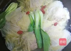 Illustration of how to make lion head in clear soup 12