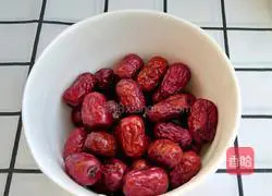 Tremella and snow pear soup recipe 3