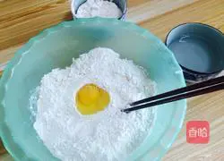 Illustration of how to make northwest oil noodles 1