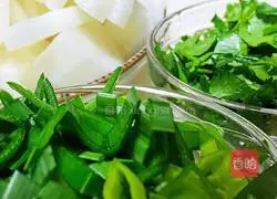 Illustration of how to make radish and mutton soup 6