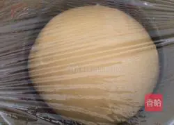 Illustration of how to make corn buns 8